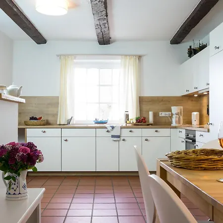 Hw App 1 Apartment *